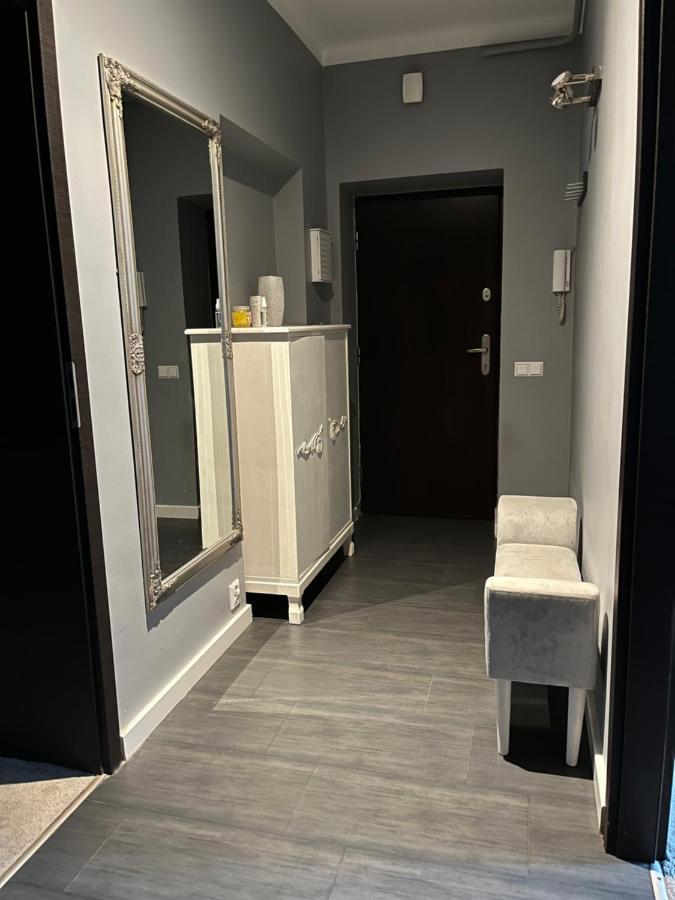Luxury Apartaments Klimatyzacja 4 ラドム エクステリア 写真